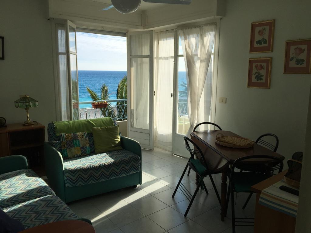 Appartement Palais Henri IV Nizza Camera foto